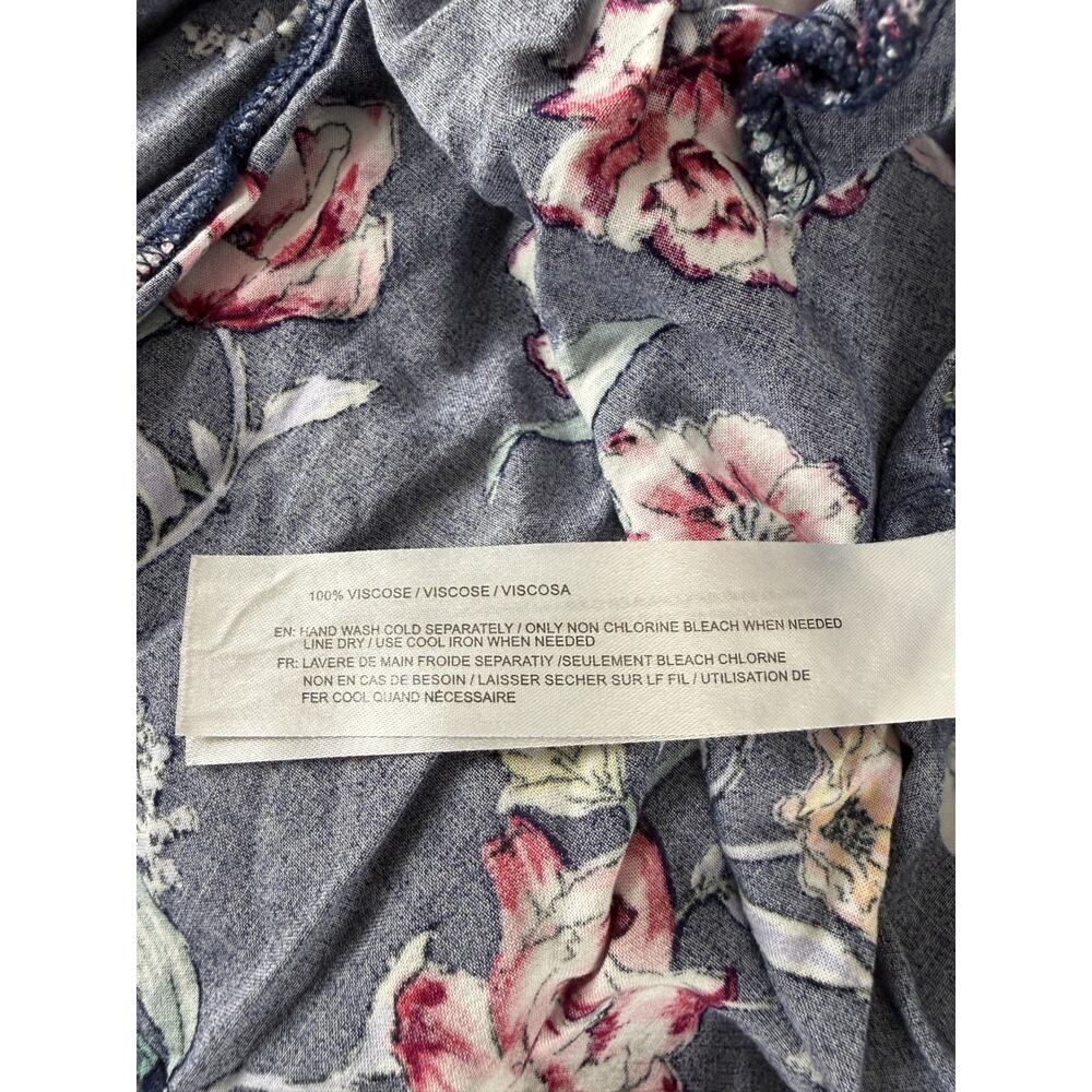 Band Of Gypsies Size XS Dark Floral Print V Neck Mini Fit Flared Dress Navy - Picture 7 of 8